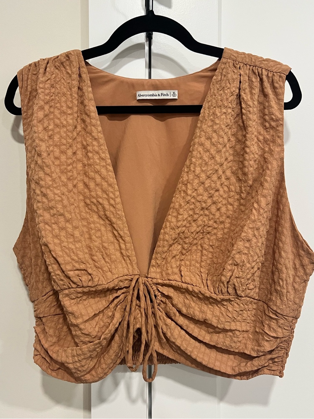 Abercrombie & Fitch Women's Rust-Tan Ruched V-Neck Sleeveless Camisole - XL